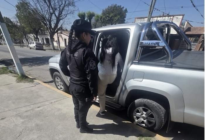 Rosario de Lerma: Detuvieron a una agente policial y a un hombre por una presunta estafa y extorsión