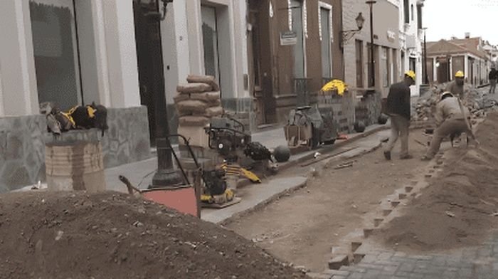 Se hundió el pavimento en calle Dean Funes y Caseros
