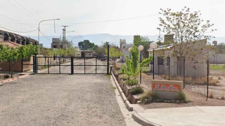 Tragedia en Mendoza: una mujer y su nieto de dos años murieron tras caer en un pozo séptico