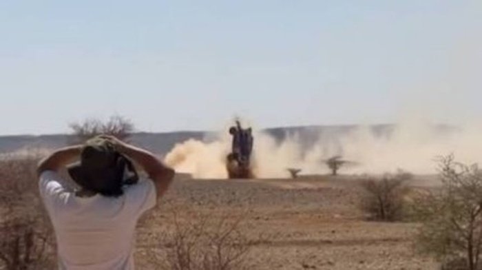 Kevin Benavides sufrió un espectacular vuelco en el Rally de Marruecos y debió abandonar la competencia