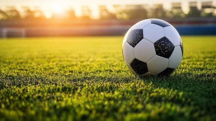 Tragedia en un partido de fútbol: un hombre falleció tras sufrir una descompensación en Villa de Soto
