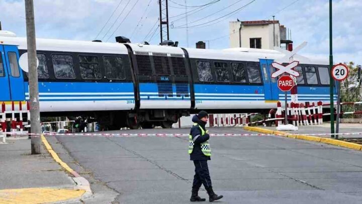tren Salta joven resultó gravemente herido ser embestido ciudad