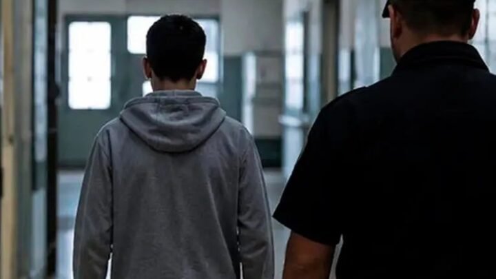 Una jueza declaró inconstitucional el nuevo Régimen Penal Juvenil y sobreseyó a un adolescente