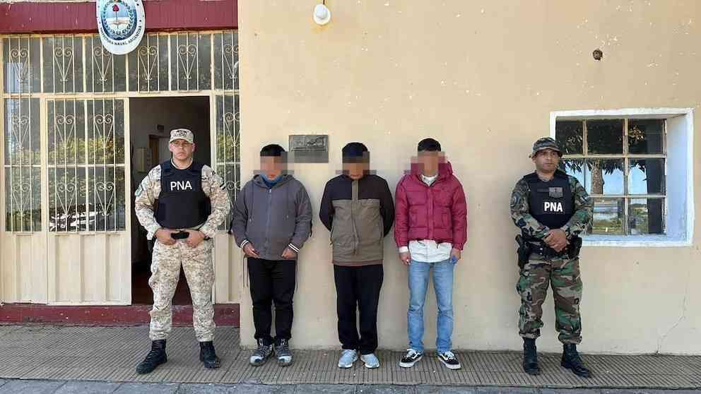 Un remisero alertó a las autoridades y frustró el ingreso ilegal de tres ciudadanos extranjeros
