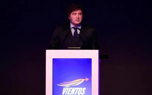 Javier Milei se desentendió de la crisis argentina: 'Ya no es un problema mío'