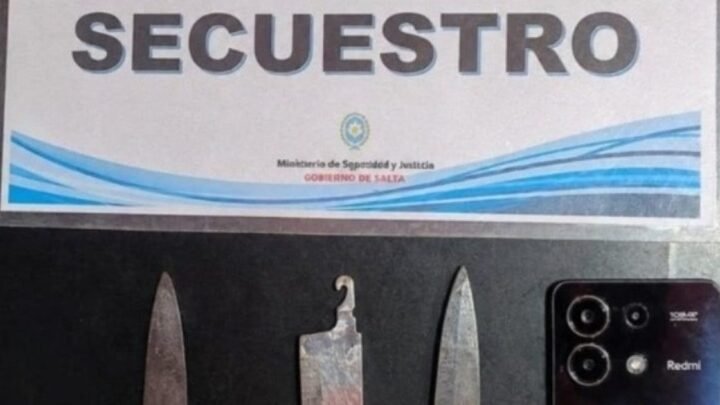 mujeres detenidas por robo