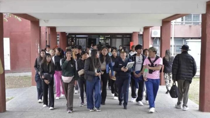estudiantes de la Puna