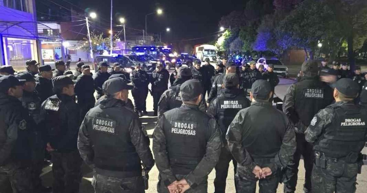 operativo en Las Lajitas