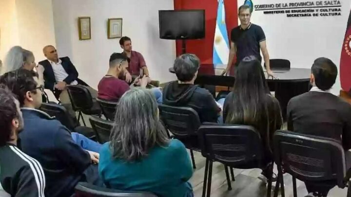 Salta Canta y Baila