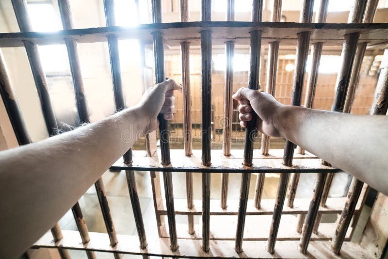 desobediencia judicial Carril brutal hostigamiento prisión