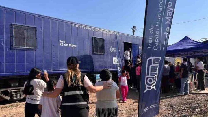 Tren 25 de Mayo