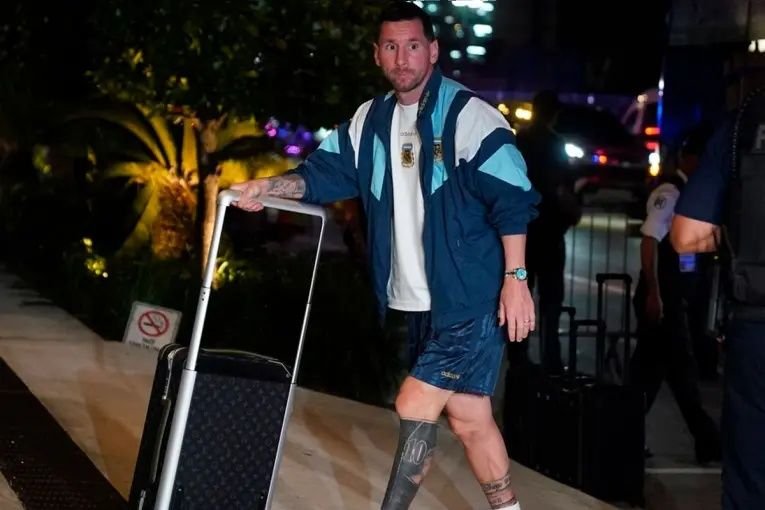 ¡Emoción total! Messi ya está en Argentina para su histórica despedida de la Selección