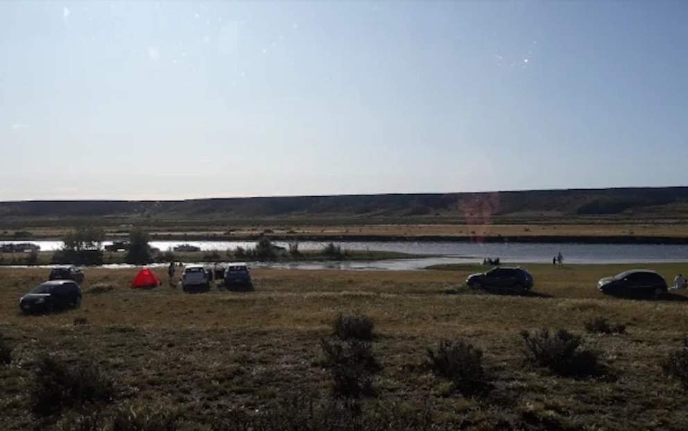 búsqueda de menores Desesperada dos habrían caído río Santa Cruz