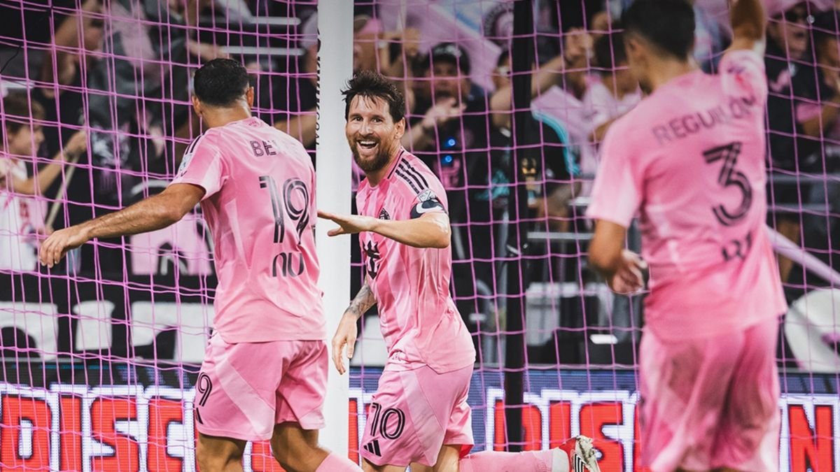 Messi brilla en Estados Unidos: doblete para Inter Miami y sigue a la caza de los 1.000 goles