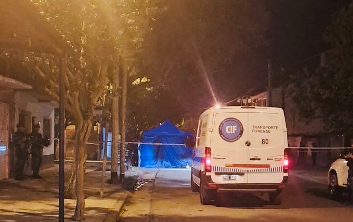 Misterio y conmoción en Salta: hallaron a un hombre sin vida en plena vía pública