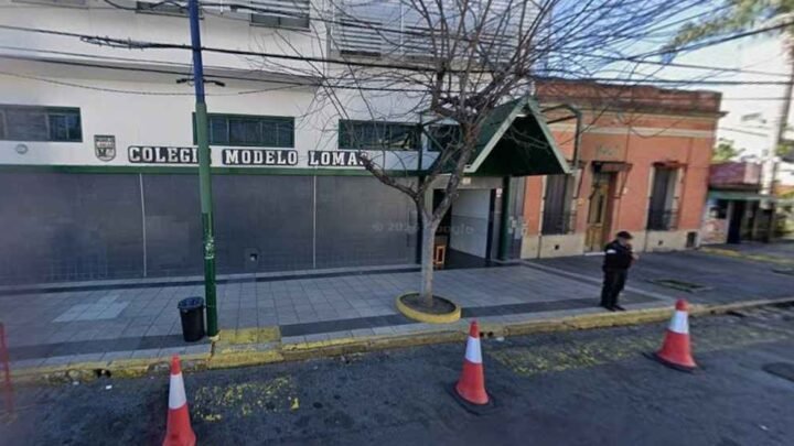 Colegio Modelo Lomas Escándalo Zamora alumnos crearon vendieron