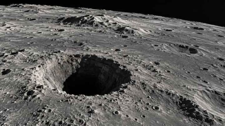 Descubrieron un enorme agujero en la Luna: ¿es la entrada a una cavidad subterránea?