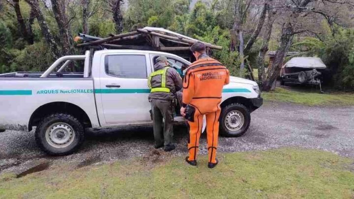 rescate Lanín extremo Parque Nacional evacuaron hombre 100 años vive frente volcán