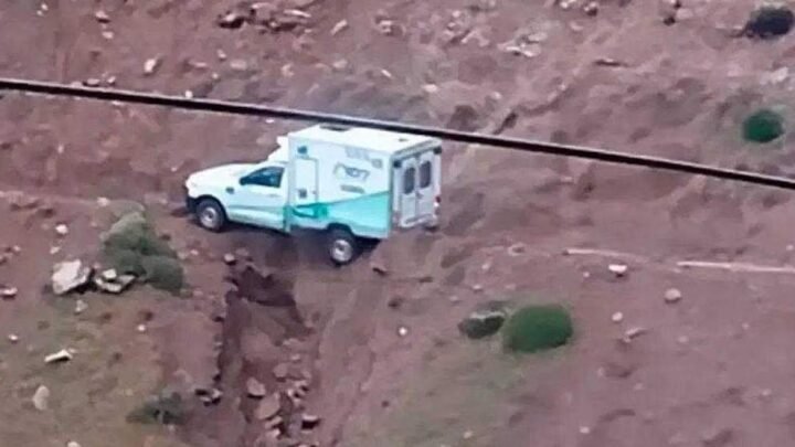 rescate ambulancia Neuquén Dramático quedó borde precipicio ceder
