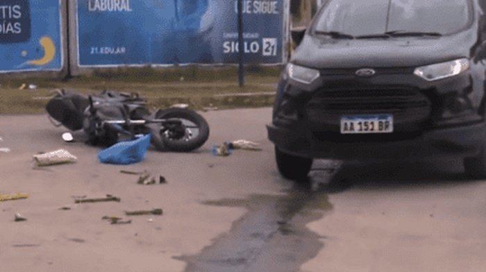 choque en Salta Violento barrio San Silvestre camioneta moto