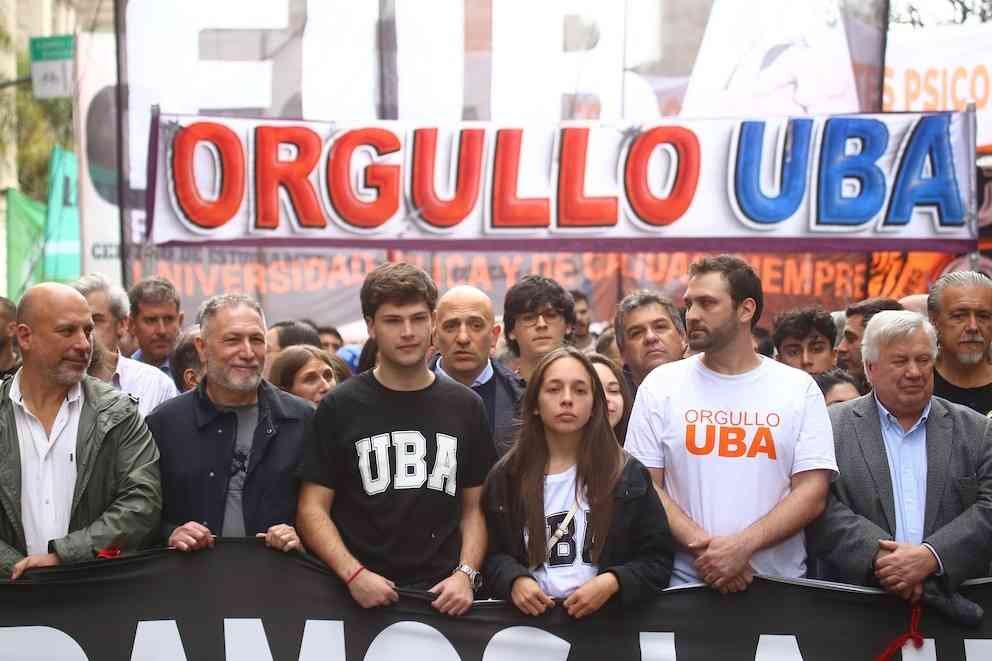La UBA desligó a los manifestantes de los incidentes y exigió que el Gobierno cumpla con la Ley de Financiamiento