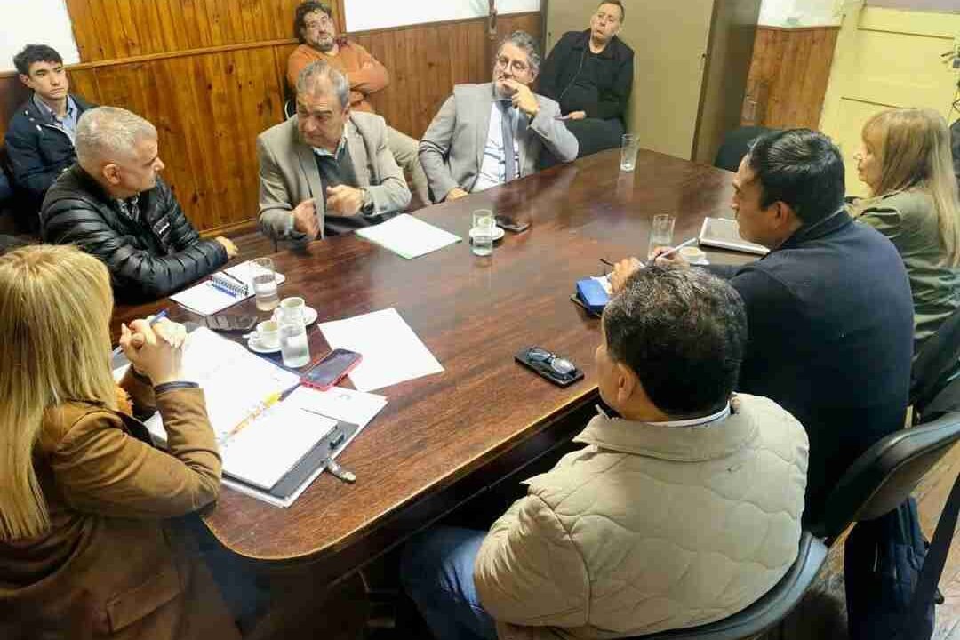 Federico Mangione exige más presupuesto para Salud y lanza un plan para cobrar deudas a obras sociales