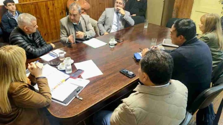 Federico Mangione exige más presupuesto para Salud y lanza un plan para cobrar deudas a obras sociales