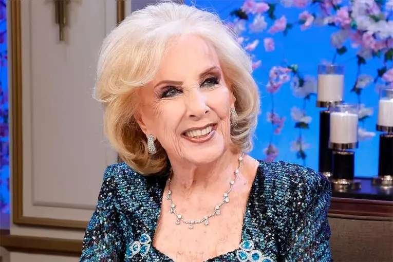 Mirtha Legrand recibió el alta médica y continúa su recuperación en casa