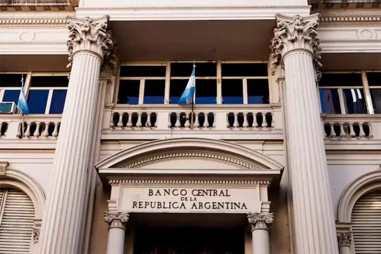 Feriado bancario: el Banco Central confirmó cinco días sin atención por la visita del Papa León