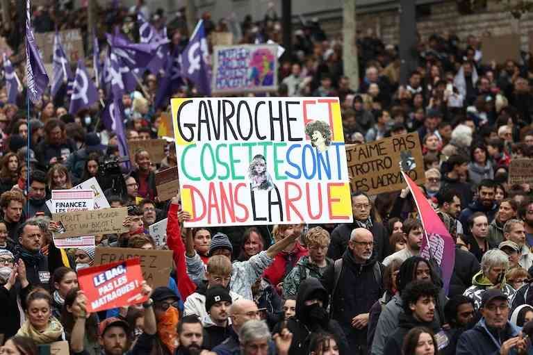 protestas en Francia Caos más 130 detenidos violentos