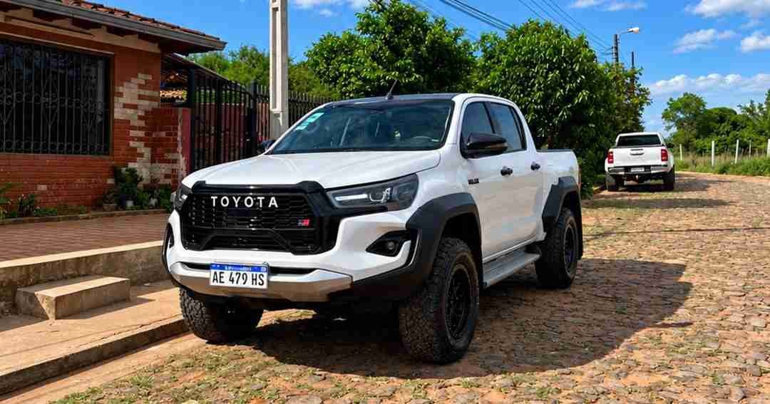 Robo comando en Dragones: buscan intensamente una Toyota Hilux para evitar que cruce la frontera a Bolivia