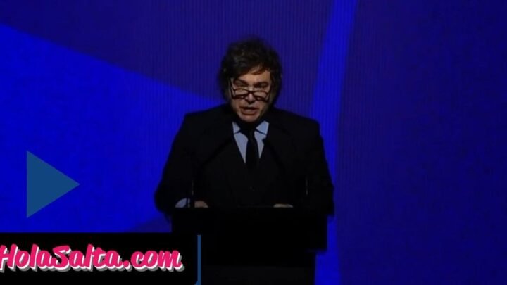 Escándalo en Puerto Madero: Javier Milei exigió que los periodistas "se quemen en la hoguera"