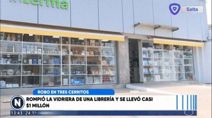 robo en Tres Cerritos Inseguridad destrozaron puerta librería