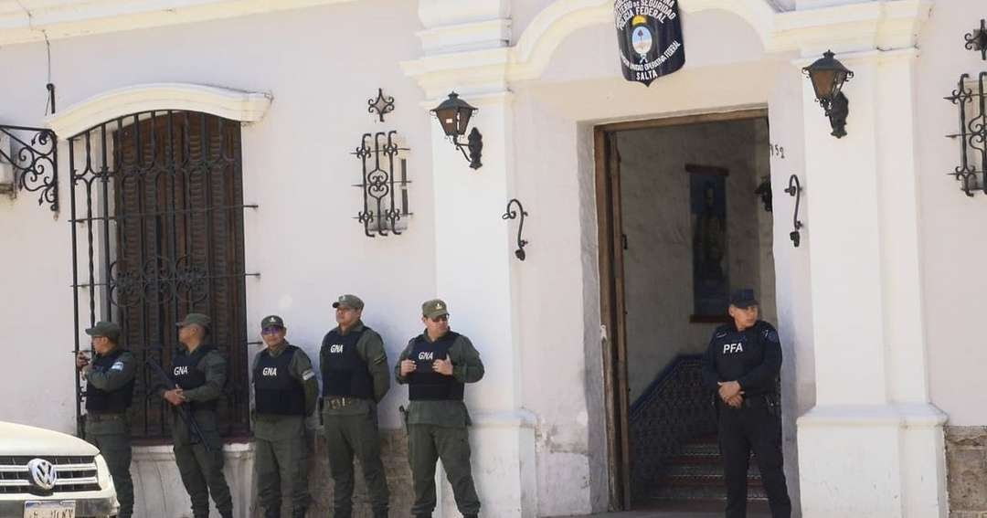 Gendarmería allanó Policía Federal Salta sede