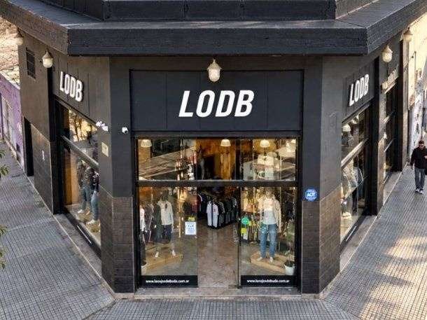 Fin de una era en Villa Gesell: una reconocida marca de ropa cerró su local tras 15 años